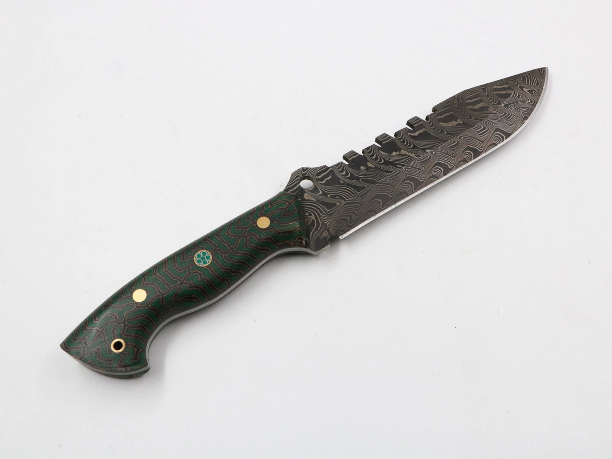 Messer mit G10-Liner zwischen den Griffschalen