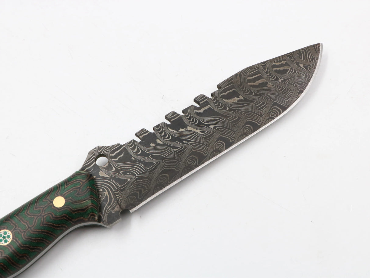 Detailaufnahme des Micarta-Griffs mit strukturiertem Finish