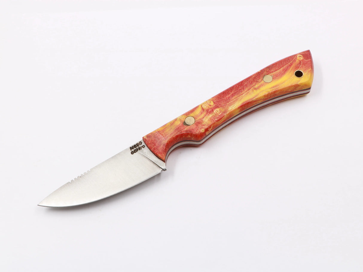 Farbspitzla – Einzelansicht, bunter Maser-Pappel-Griff, N690-Klinge 75 mm rot/gelb links