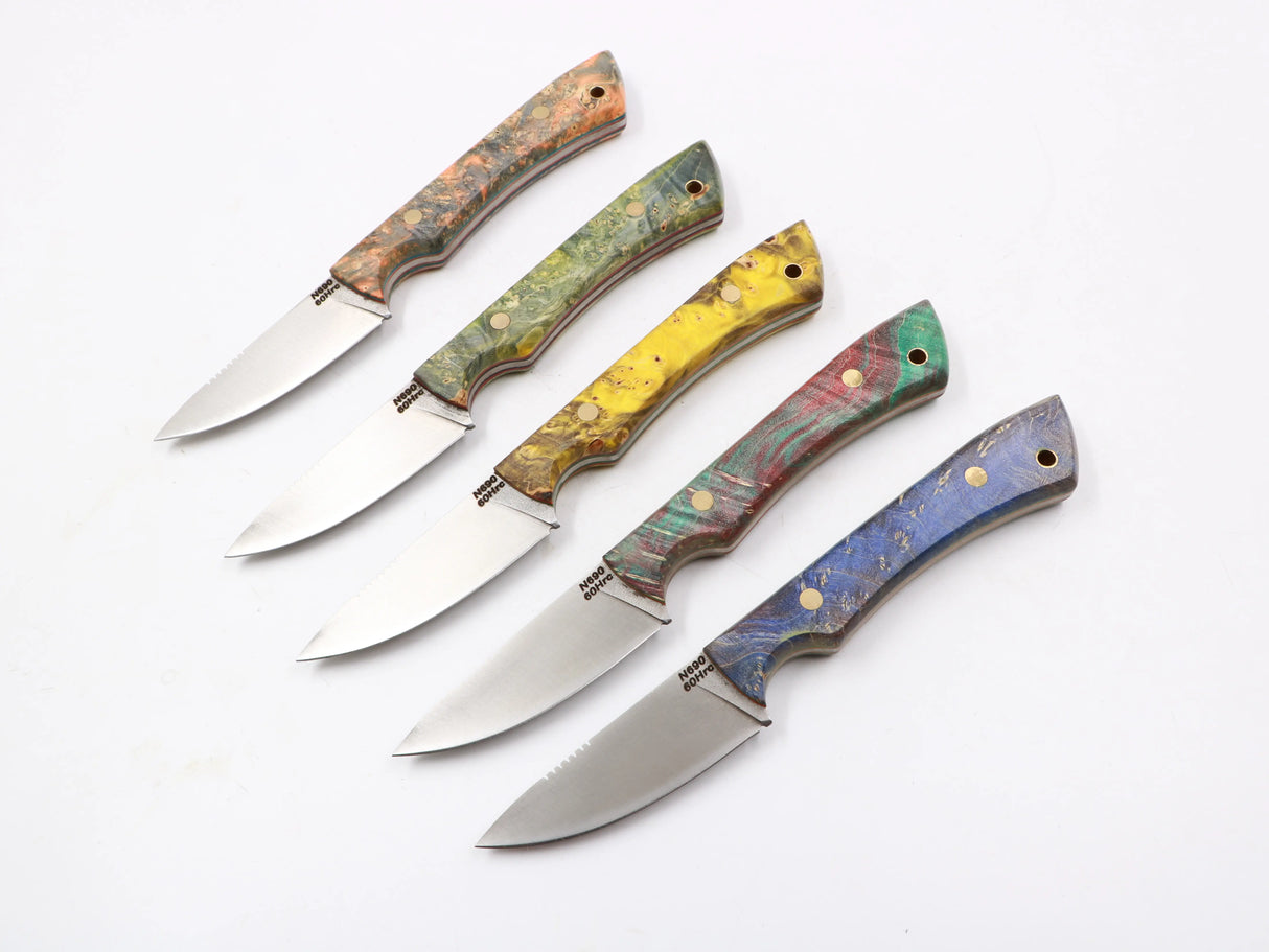 Messerfieber Farbspitzla – Farbübersicht mehrerer Messer mit stabilisierter Maser-Pappel