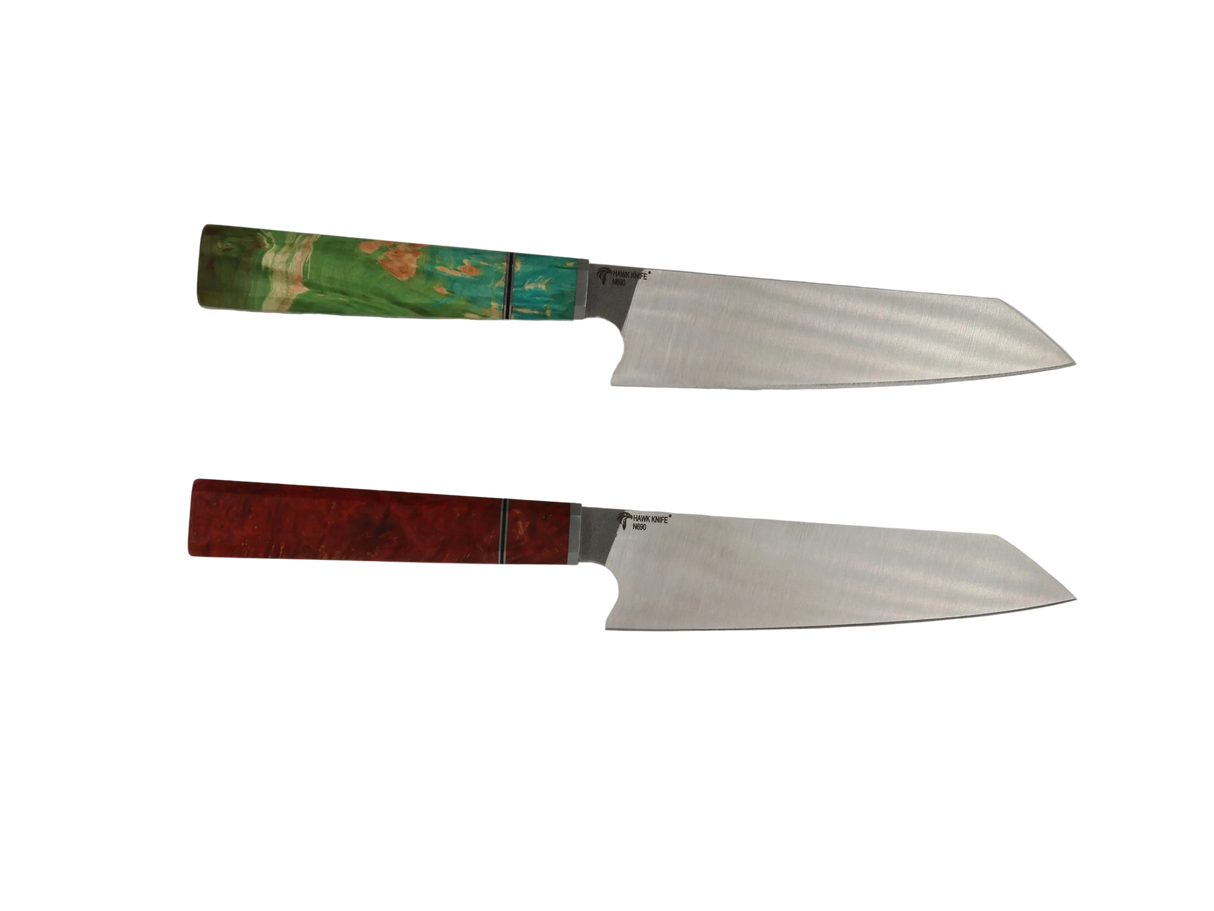 Zwei Kiritsuke Messer im Vergleich mit unterschiedlichen Resin Griff Farben