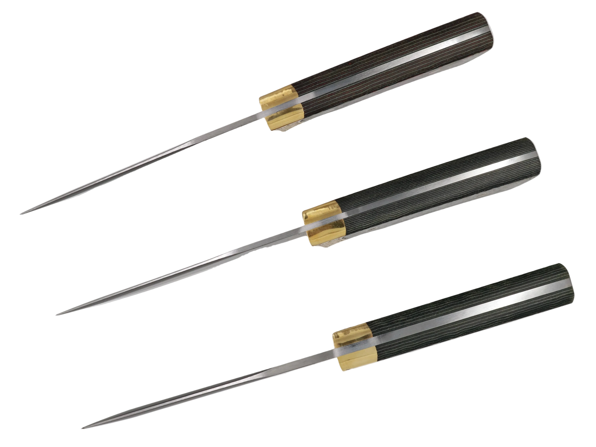Detailansicht Messerfieber Arkan 130 Damast mit Full-Tang-Aufbau und Micarta-Griffen