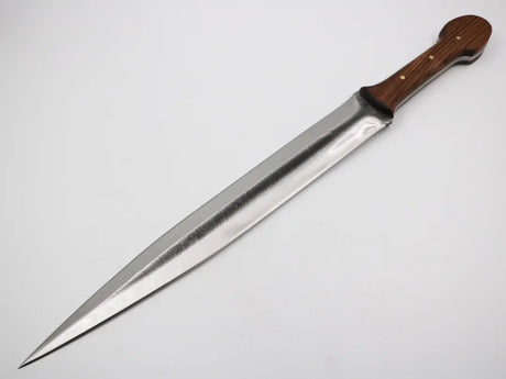 Messerfieber Eiserner Thron mit Walnussholzgriff und langer Klinge – Freisteller auf weißem Hintergrund