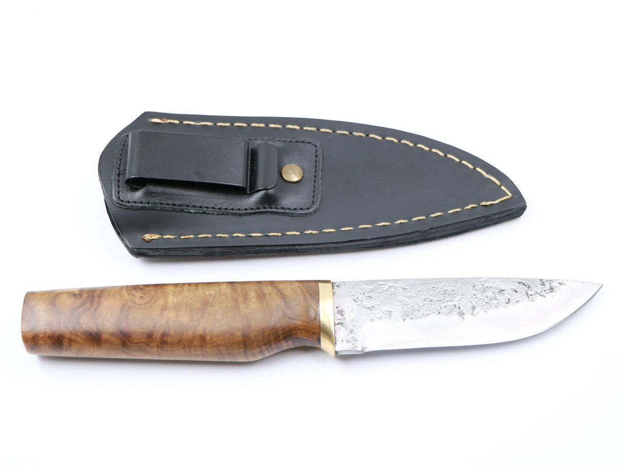 Messerfieber Nordic Grain mit passgenauer Lederscheide – handgefertigtes Outdoor- und Jagdmesser