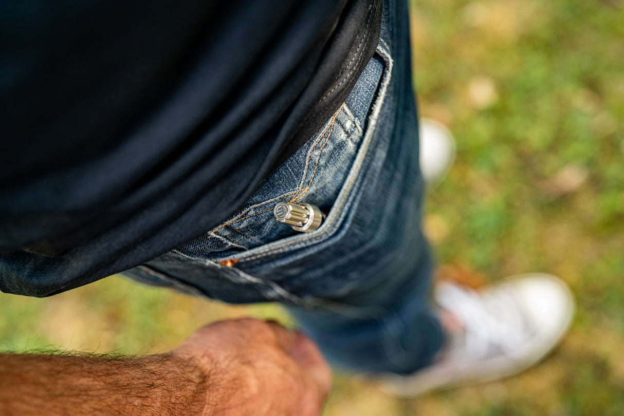 Xadr Slim in der Hosentasche