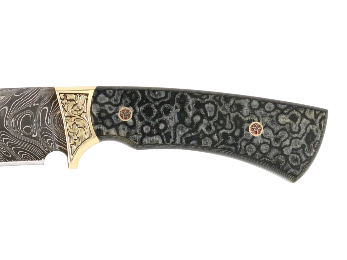 Detailaufnahme Messerfieber Arkan 130 Damast mit dekorativem Micarta-Griff