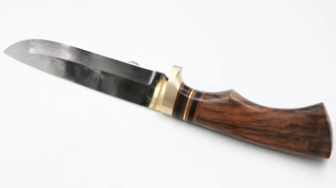 Hunting knife walnut wild hunter