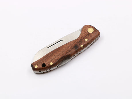 Detailaufnahme des Backlock-Verschlusses beim Klappmatrose Taschenmesser