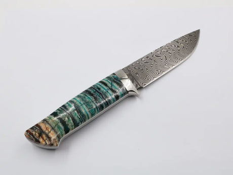 Griff aus fossilem Mammutbackenzahn – Naturmaserung in Nahaufnahme