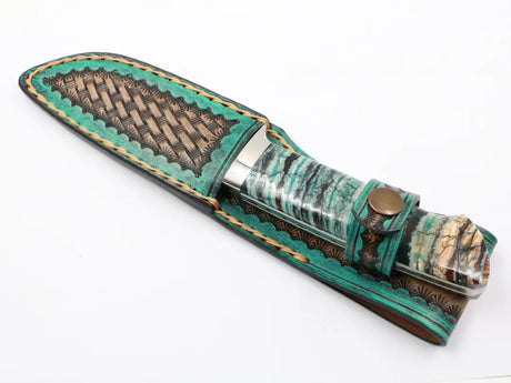 Frostklinge mit geschlossener Lederscheide – kompakter Transport