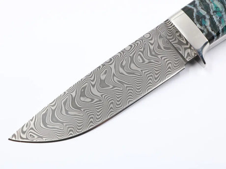 Detailansicht der Klingenmaserung – rostfreier Damaststahl von Balbach