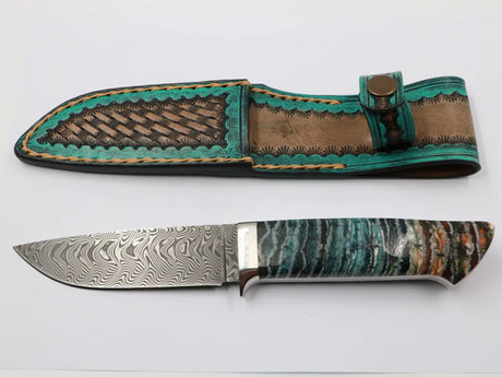 Gesamtansicht Messer mit Scheide – freigestellt und elegant