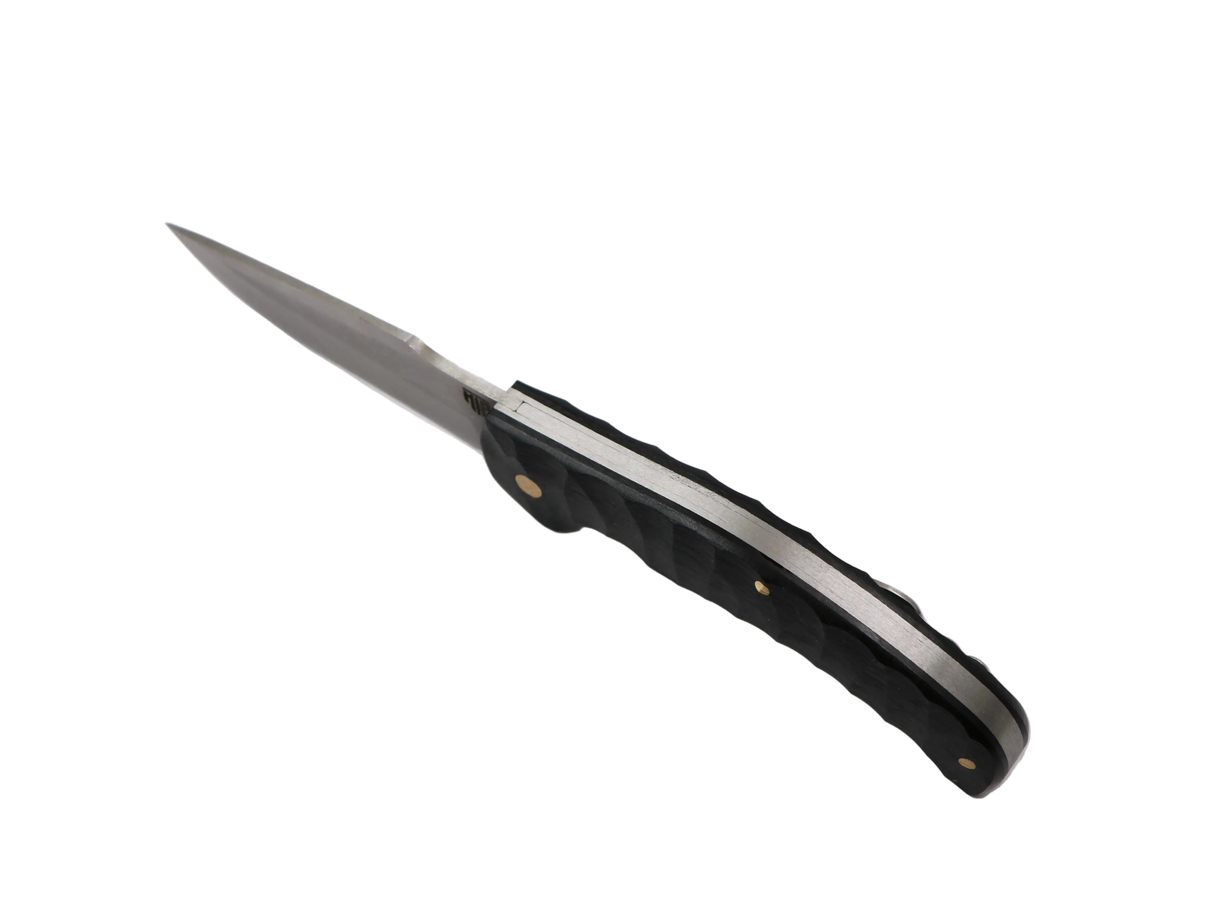 Messerfieber Schwarzer Schatten – Klappmesser mit Clip in Seitenansicht, geöffnet, schwarzer Griff, Alltagsmesser EDC