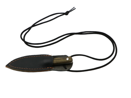 Messerfieber Neckwood – Lederscheide mit Halsband, Detailansicht Messer in Lederscheide Grün