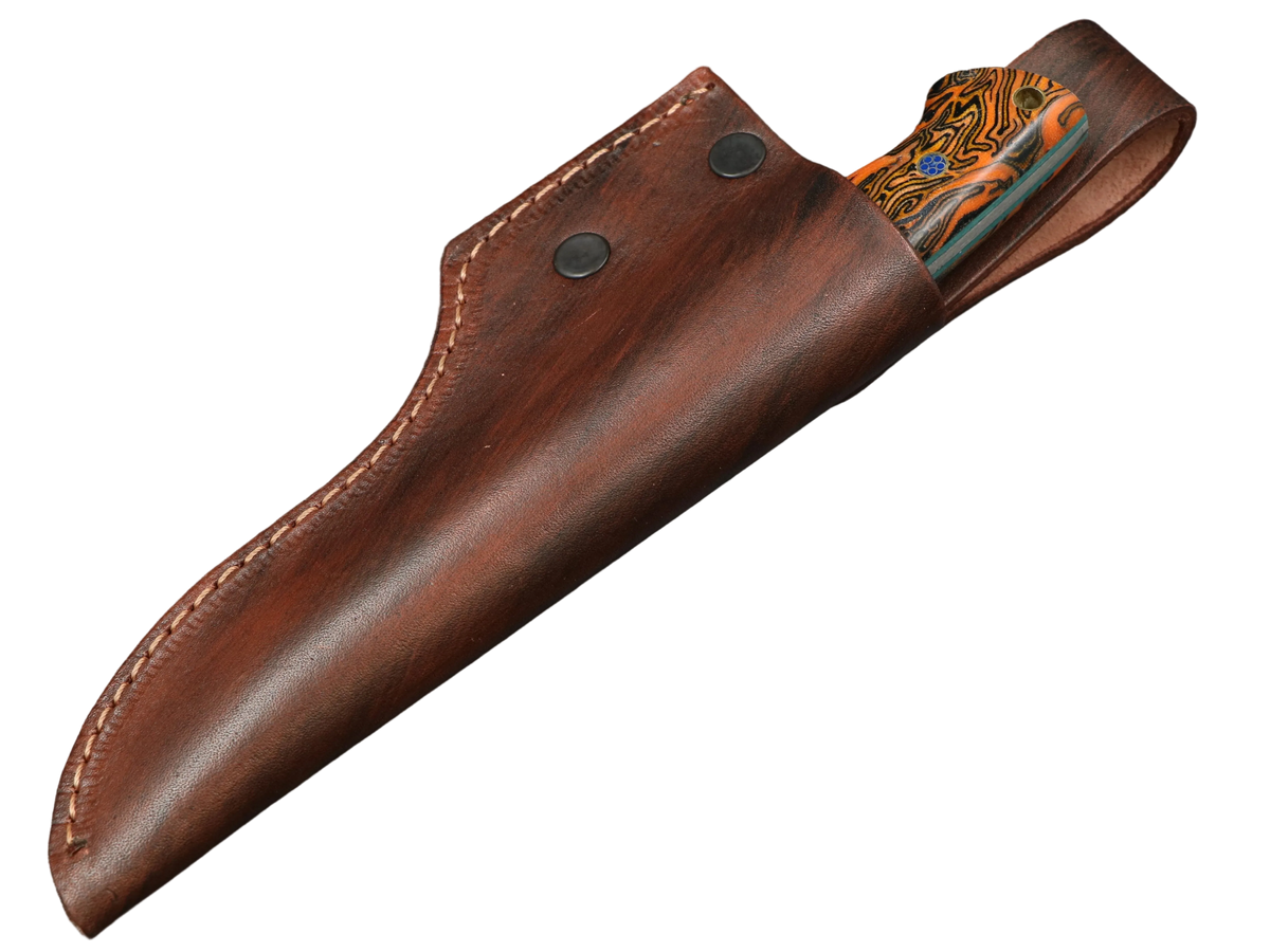 Messerfieber Ravn Micarta 2 in der braunen Lederscheide