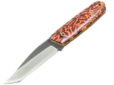 Messerfieber Rota mit D2-Klinge, rot-orange-schwarz gemustertem Micarta-Griff und gelbem G10-Liner in schräger Seitenansicht