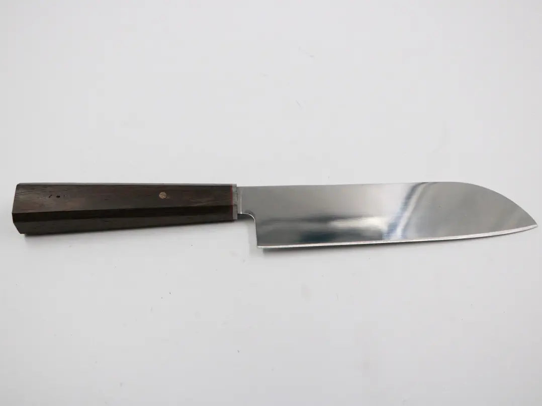 Gesamtansicht des Wood Craft Santoku Messers – Messerfieber Produktbild